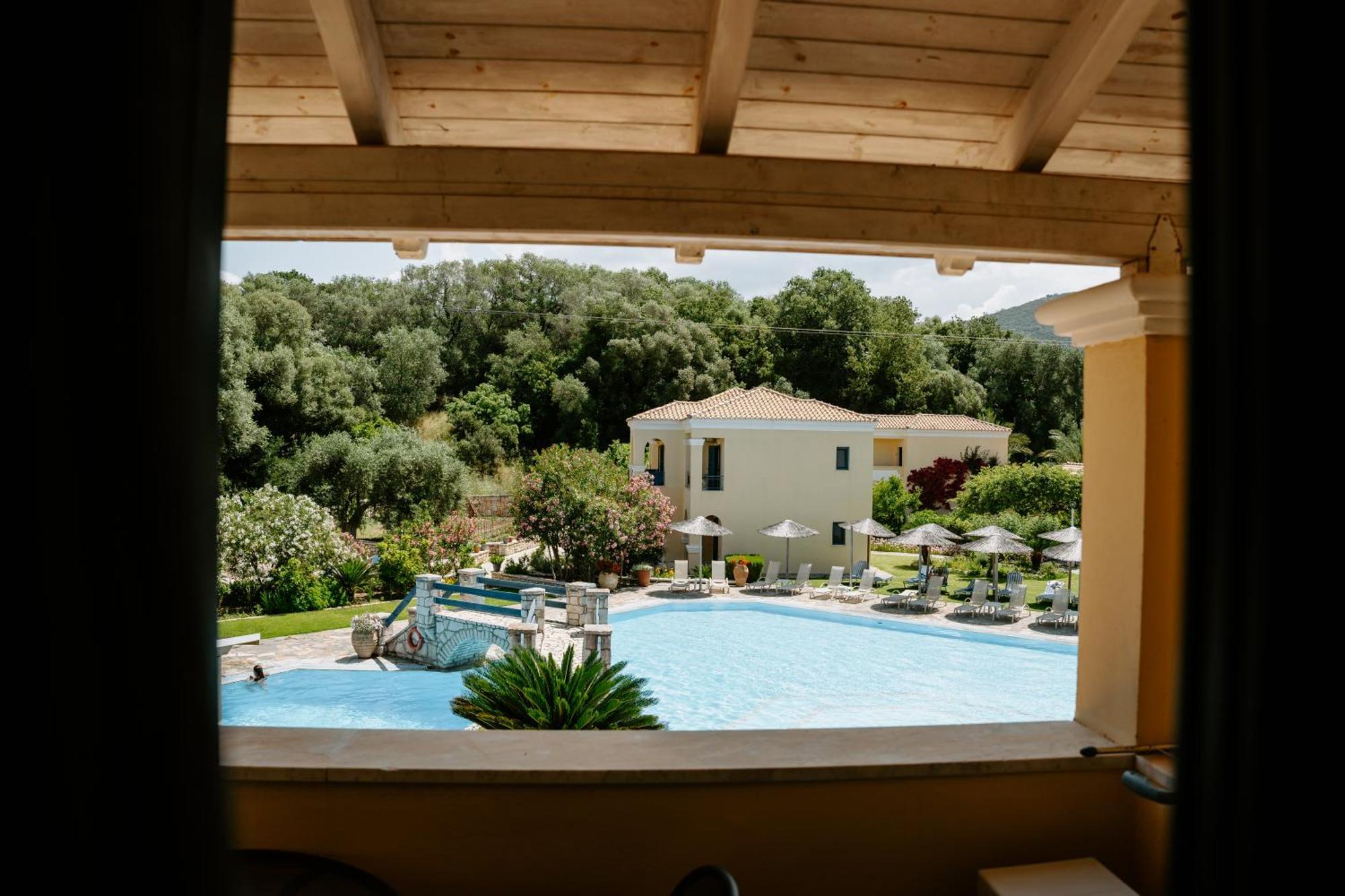 Karavostasi Beach Hotel Perdika  Exterior photo